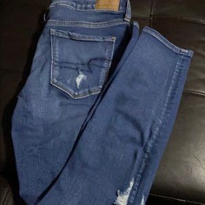 American eagle ripped distressed jetting